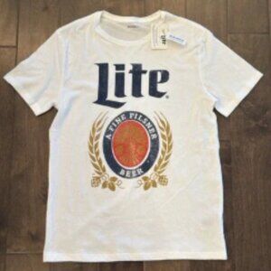 NWT Old Navy Miller Lite Pilsner Men Size M Soft White Beer T-Shirt Short Sleeve